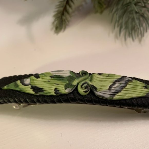 Hair Clip Polymer Wax green and black and made - Picture 4 of 7